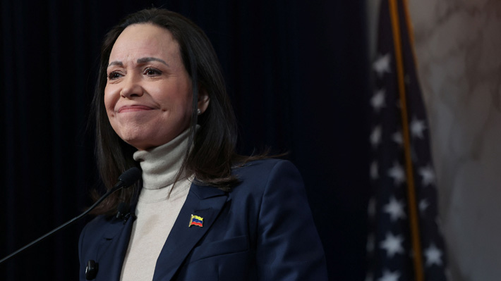 María Corina Machado acusa a EE.UU. de excluirla de negociaciones en Venezuela